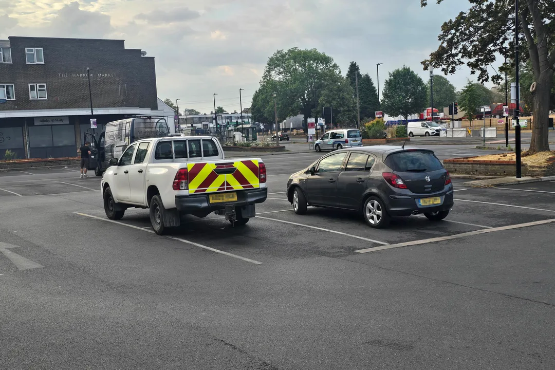 Double Double bay parking. Photo by Harry, Harrow Market, Langley, Slough