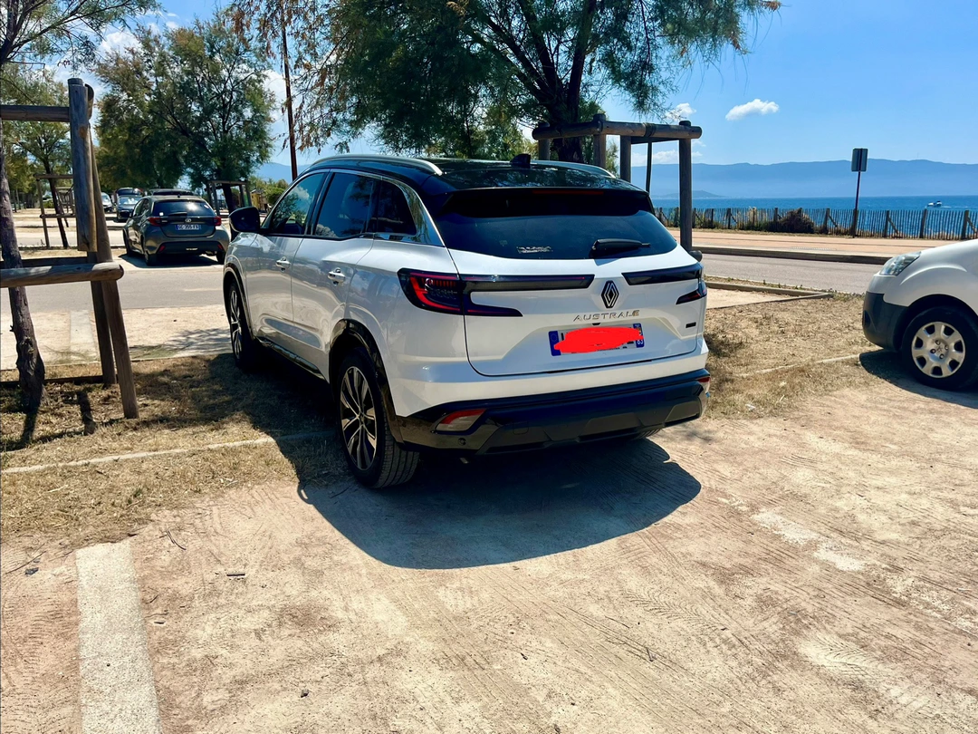 This is not a parking bay. Photo by Graham, Corsica